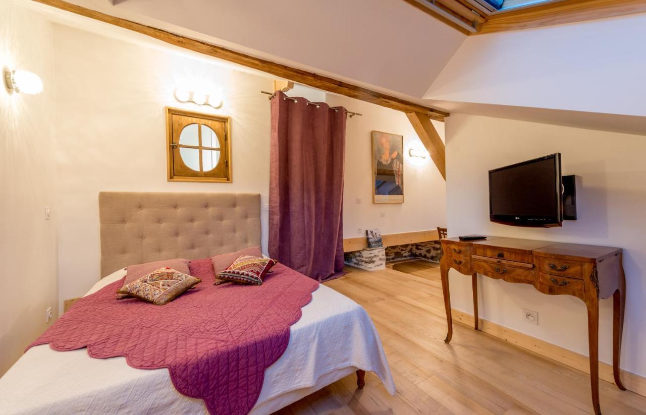Au Cheval Blanc - Appartements Et Chambres D'Hotes Альбервіль Екстер'єр фото